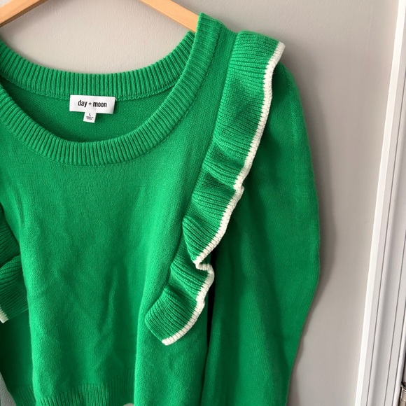 Emerald Green Ruffle Shoulder Sweater Cropped Knit Top Preppy Romantic Medium - Picture 5 of 7